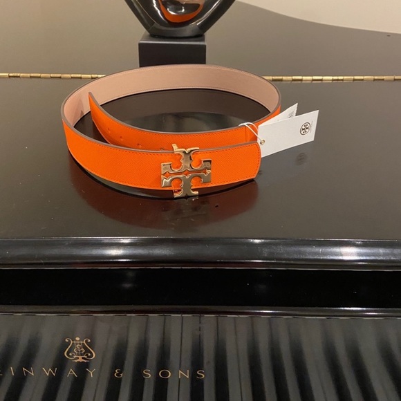 NWT Authentic Luxury Minimalist Tory Burch 1 1/2" Reversible Logo Belt - Picture 12 of 16